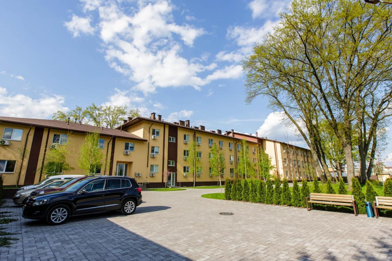 Gd Apartment Osokorky Kiev Eksteriør billede